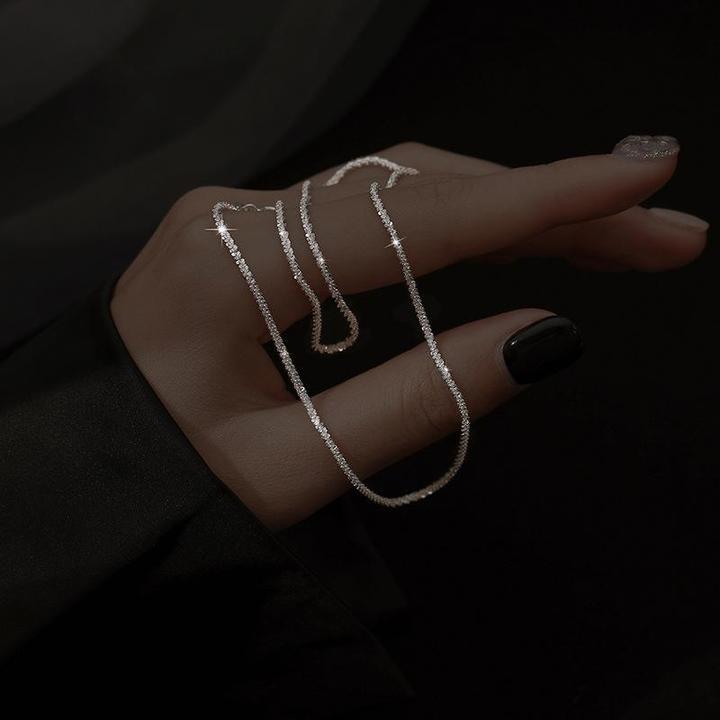 Collier Fin avec Chaîne Simple pour Femme | Idéal pour Un Usage Quotidien