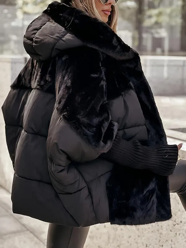 Cape Matelassée Longue avec Col en Fourrure Synthétique pour Femme | Idéale pour l’Hiver