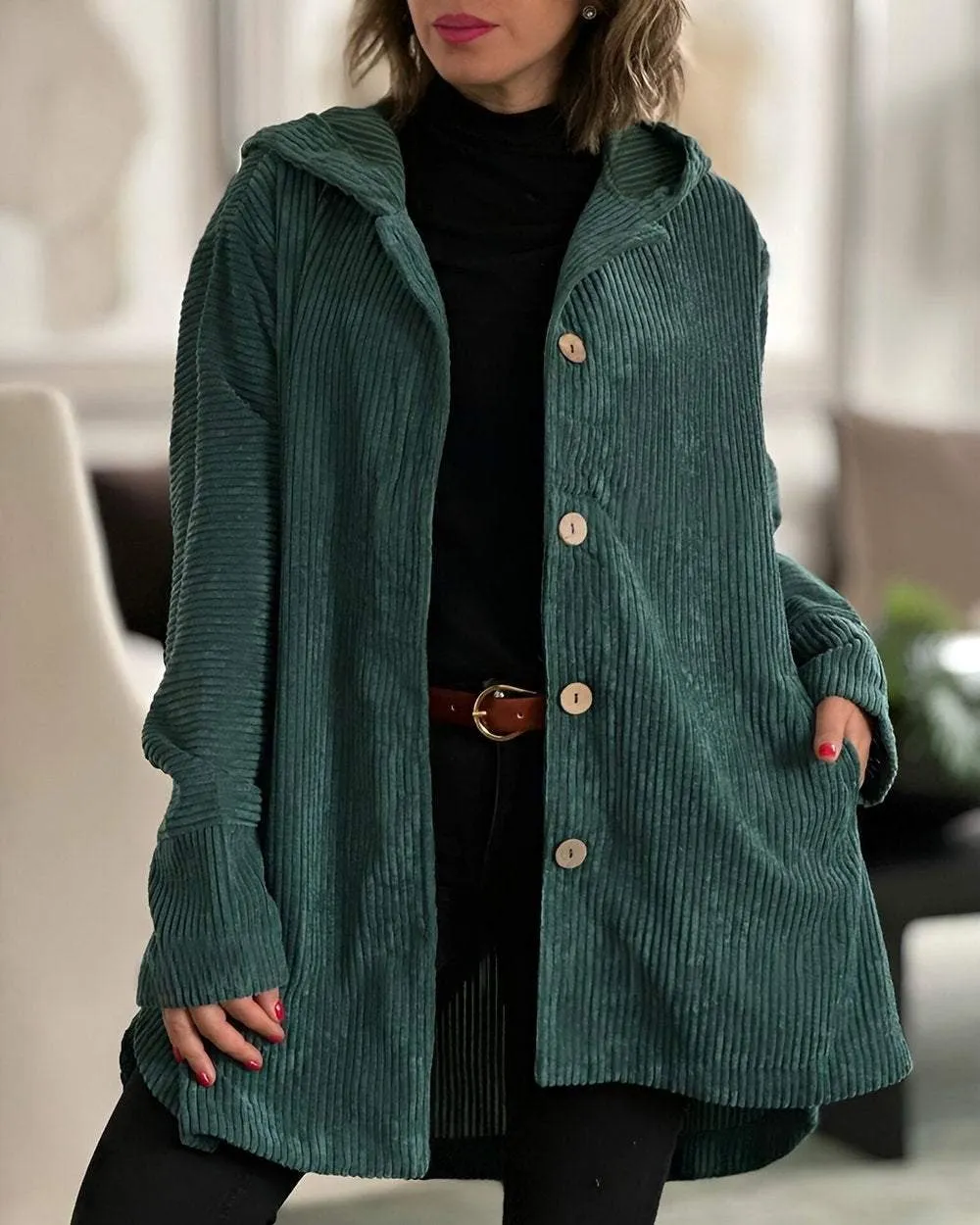 Veste Oversize à Capuche avec Boutons pour Femme | Idéale pour le Quotidien