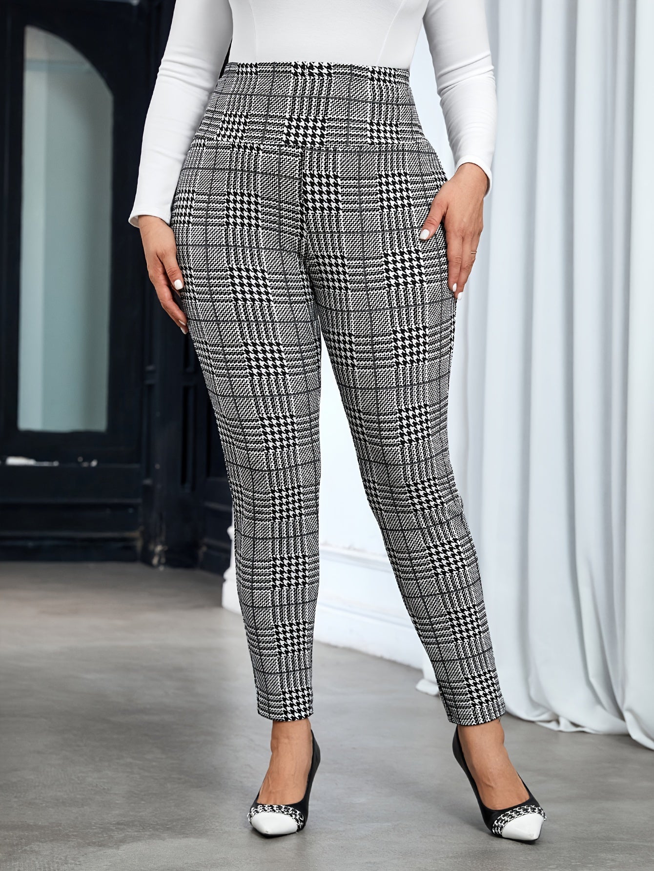 Pantalon de Loisirs à Carreaux Noirs pour Femme | Idéal pour le Bureau ou un Usage Quotidien