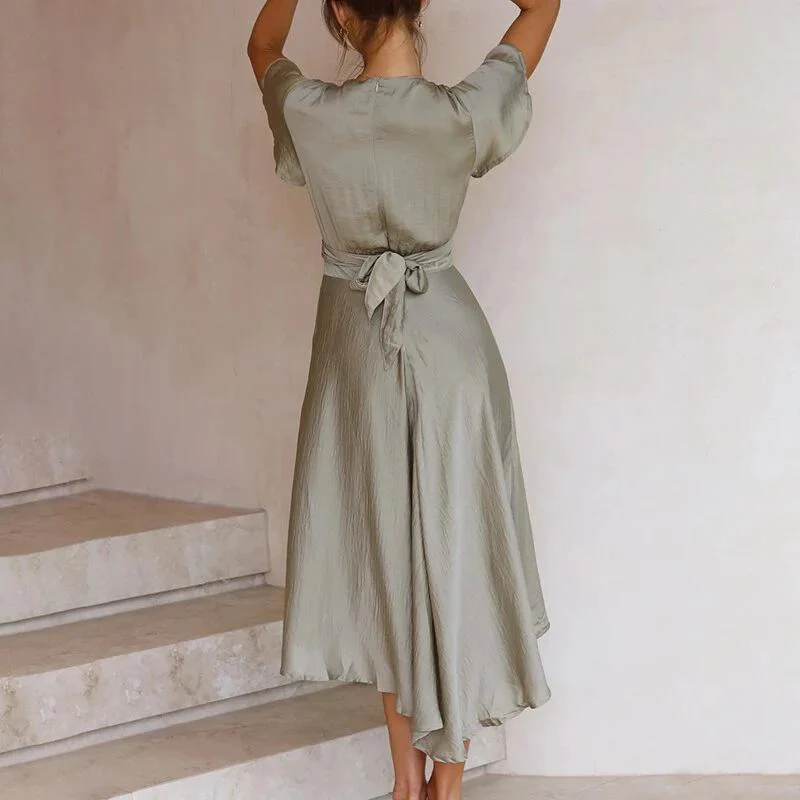 Robe Longue Unicolore à Finition Brillante pour Femme | Idéale pour les Événements d'Été et les Soirées
