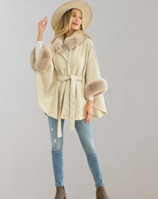 Cape-Manteau avec Col Large pour Femmes | Idéal pour la Saison Hivernale