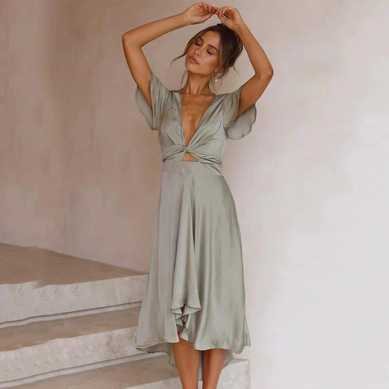 Robe Longue Unicolore à Finition Brillante pour Femme | Idéale pour les Événements d'Été et les Soirées