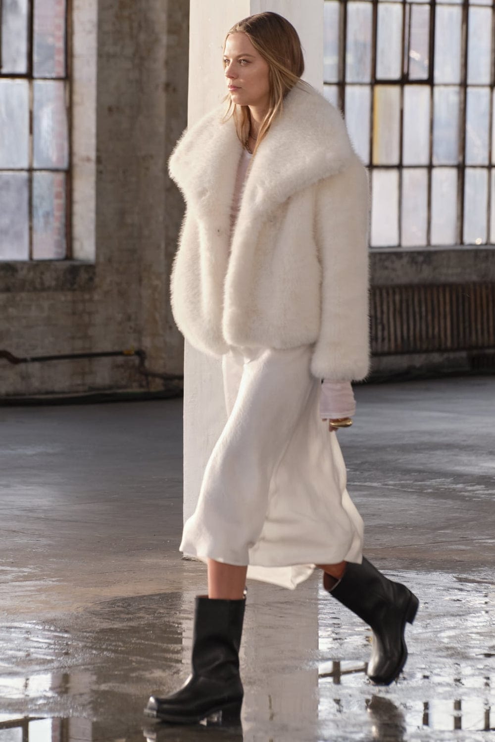 Manteau Long avec Coupe Ample et Manches Longues pour Femme | Idéal pour l’Hiver