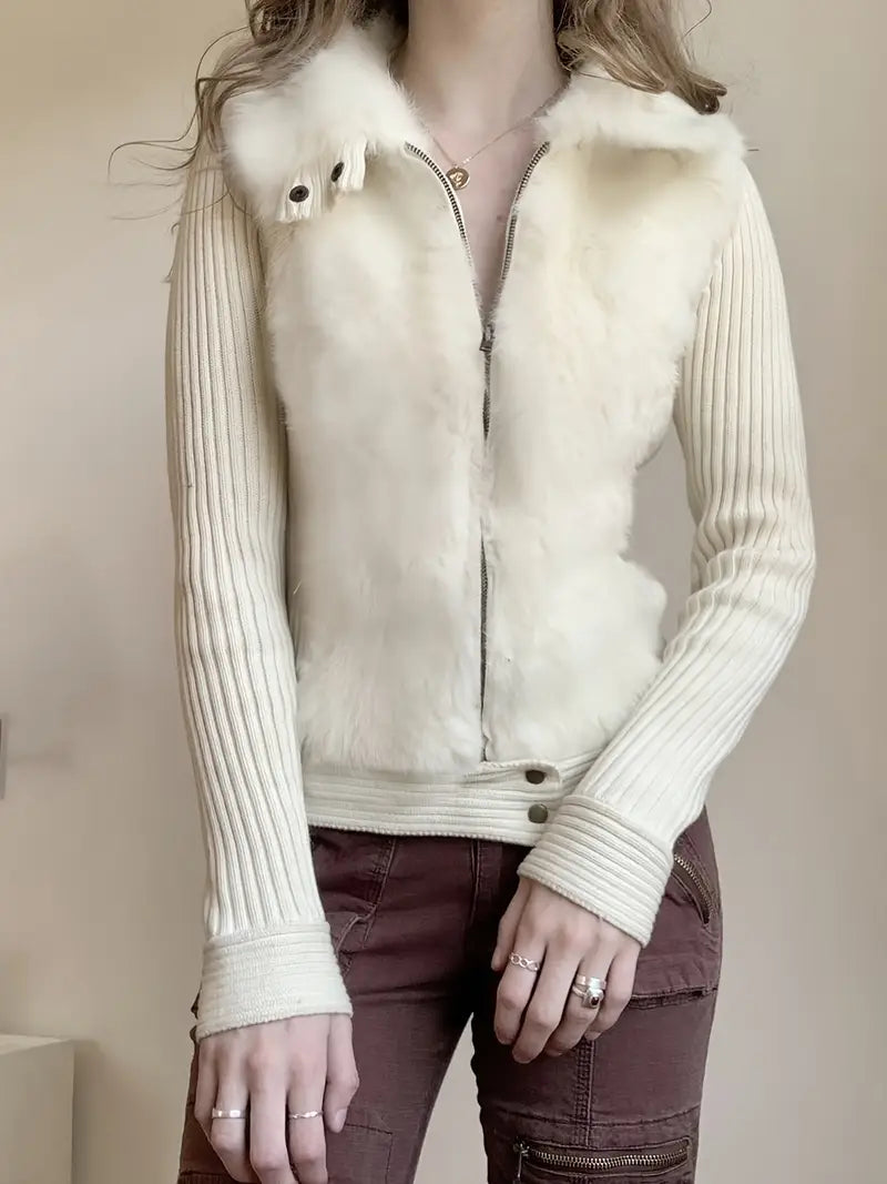 Gilet Cintré à Col Imitation Fourrure pour Femme | Idéal pour la Saison Hivernale