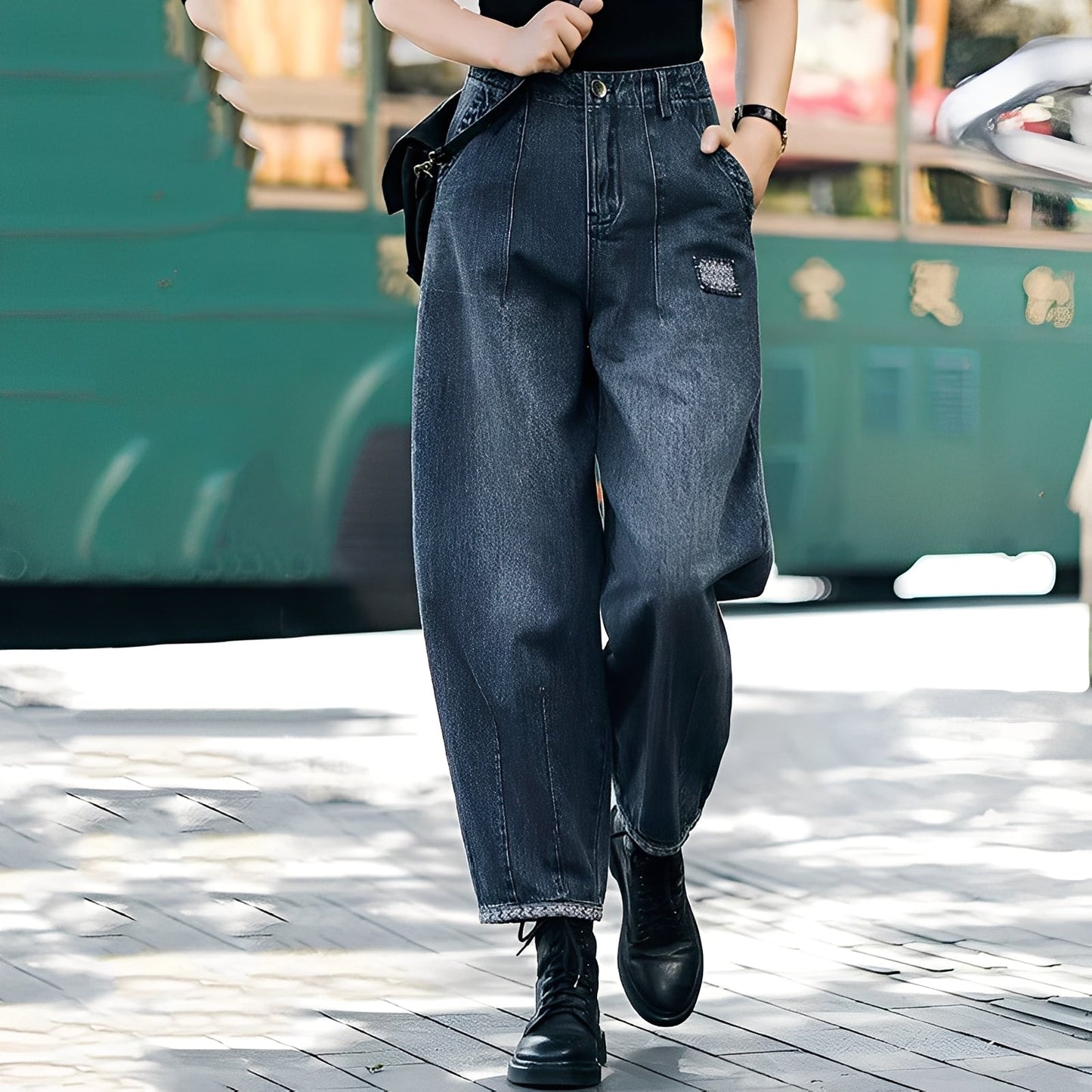Jean Taille Haute à Coupe Sarouel avec Poches pour Femme | Idéal pour un Usage Quotidien