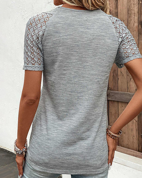 T-Shirt Manches Courtes avec Détails en Dentelle pour Femme | Idéal pour le Printemps et l'Été