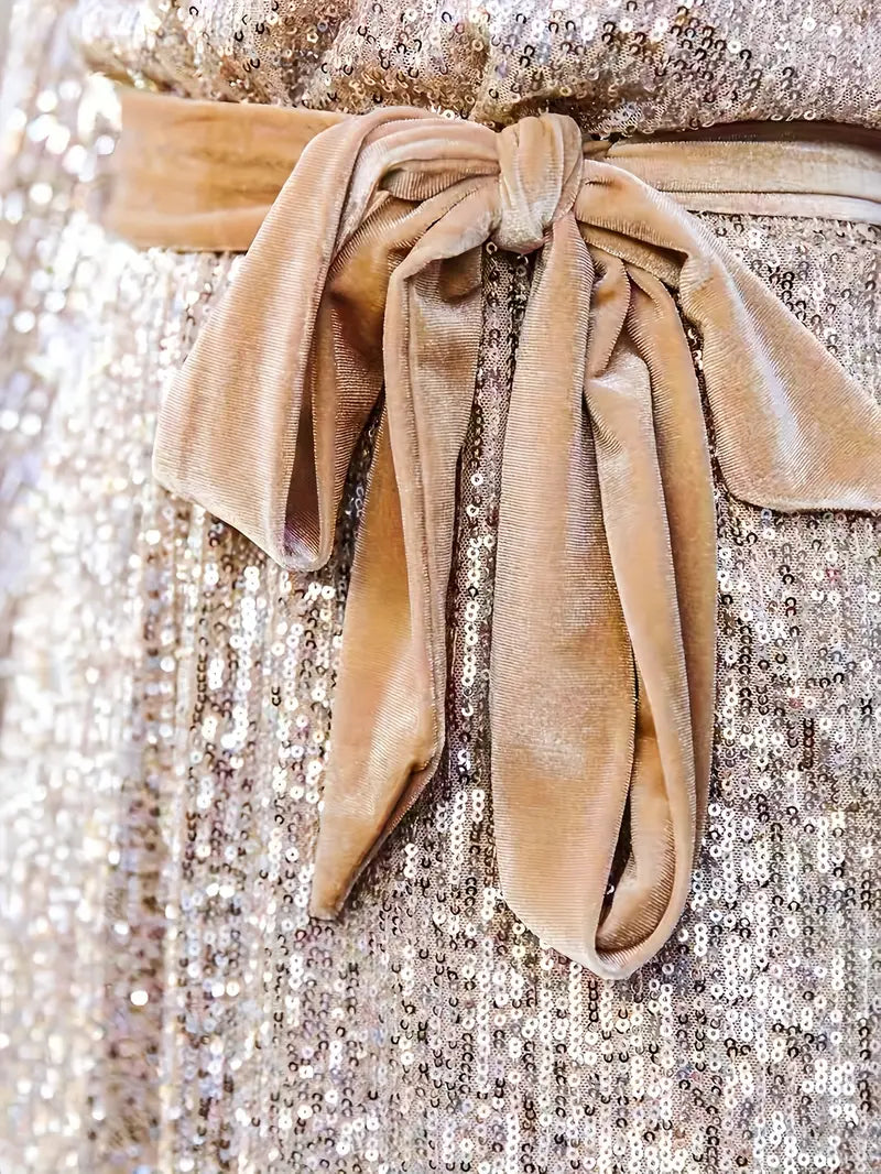 Robe Courte à Paillettes avec Ceinture et Manches Longues pour Femmes | Idéale pour les Soirées et Événements de Nuit