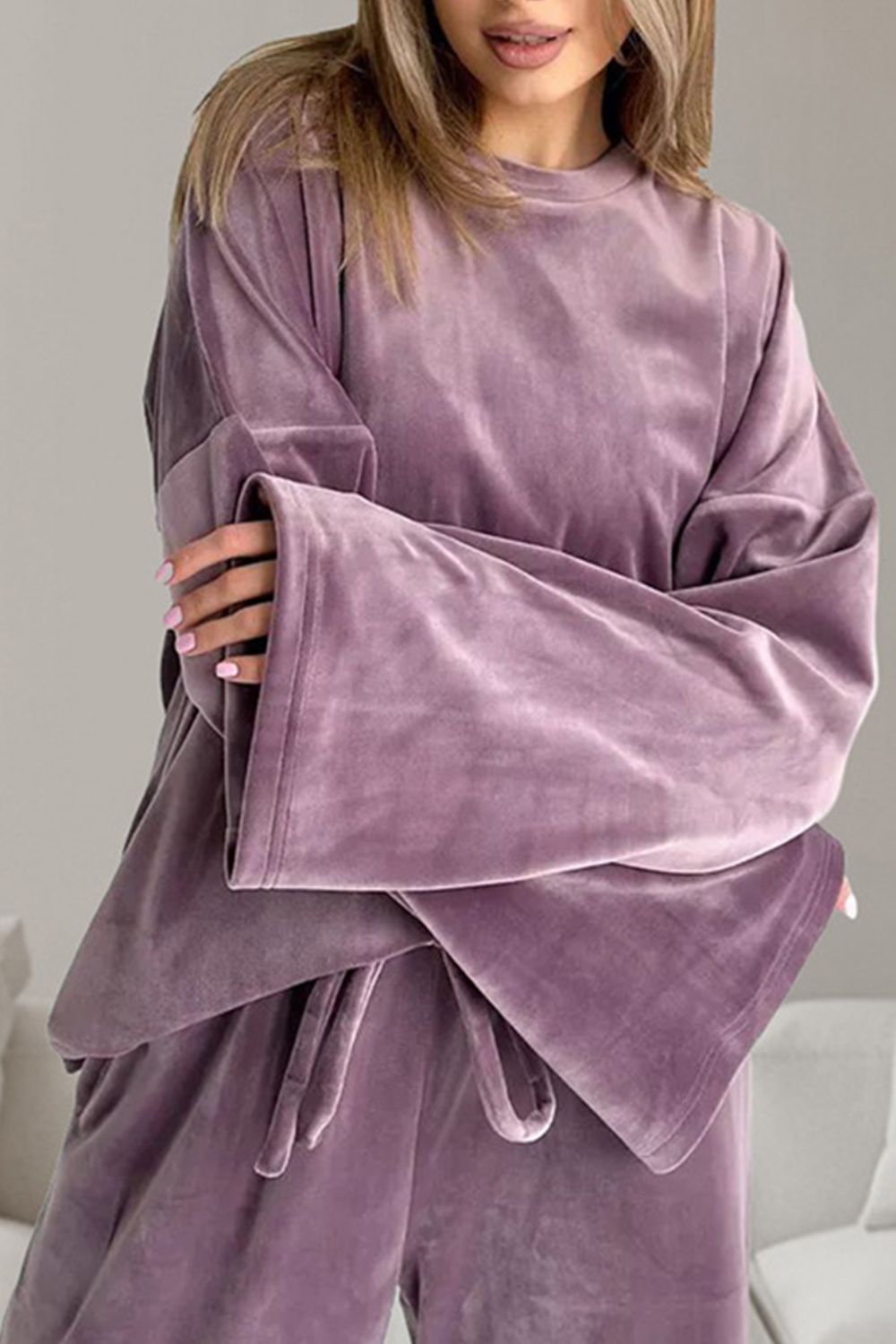 Ensemble Deux Pièces avec Haut à Manches Longues Col Rond et Pantalon à Cordon pour Femme | Idéal pour un Usage Quotidien
