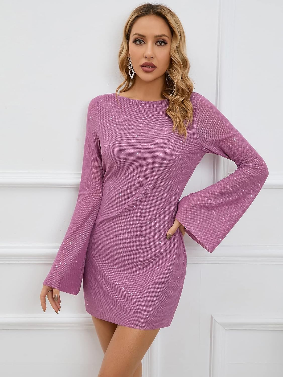 Robe Courte à Manches Longues pour Femme | Idéale pour les Soirées et Événements Festifs