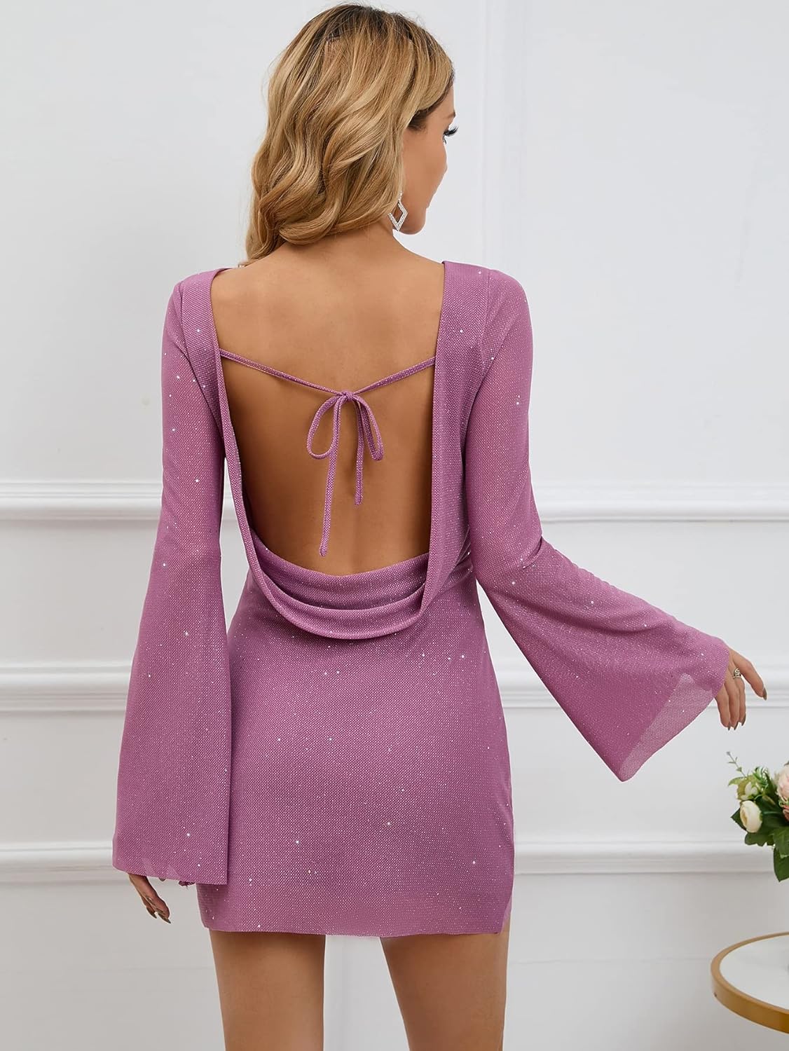 Robe Courte à Manches Longues pour Femme | Idéale pour les Soirées et Événements Festifs