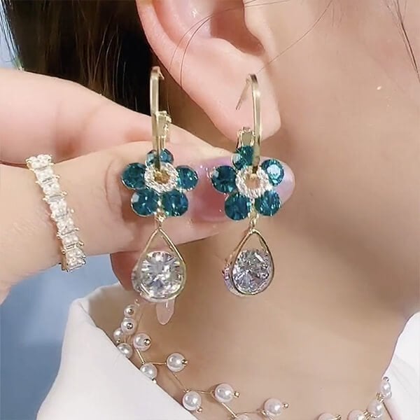 Boucles D’Oreilles avec Pendentif Fleur Cristal pour Femme | Idéal pour Les Occasions Spéciales