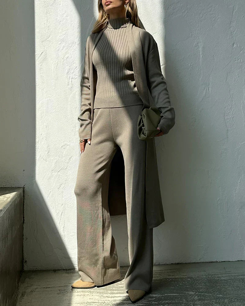 Ensemble Trois Pièces avec Top, Pantalon et Long Manteau pour Femmes | Idéal pour le Travail et les Occasions Formelles