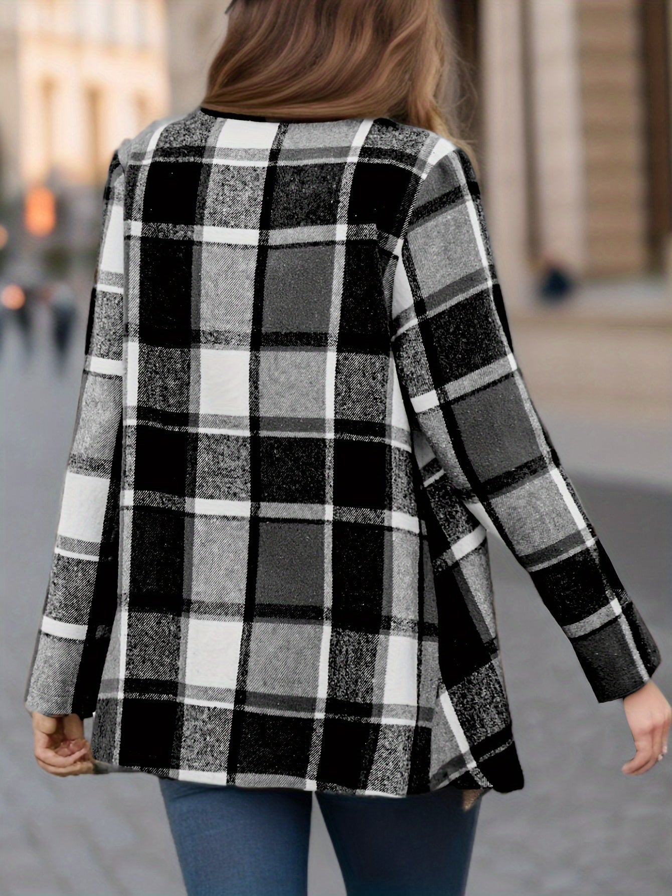 Manteau Long à Motif Carreaux avec Coupe Ouverte pour Femme | Idéal pour la Mi-Saison