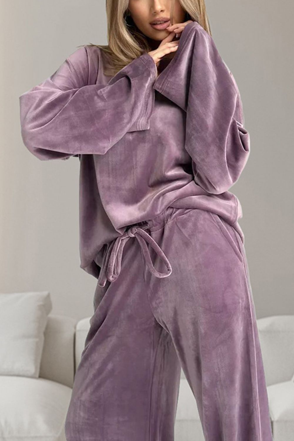 Ensemble Deux Pièces avec Haut à Manches Longues Col Rond et Pantalon à Cordon pour Femme | Idéal pour un Usage Quotidien