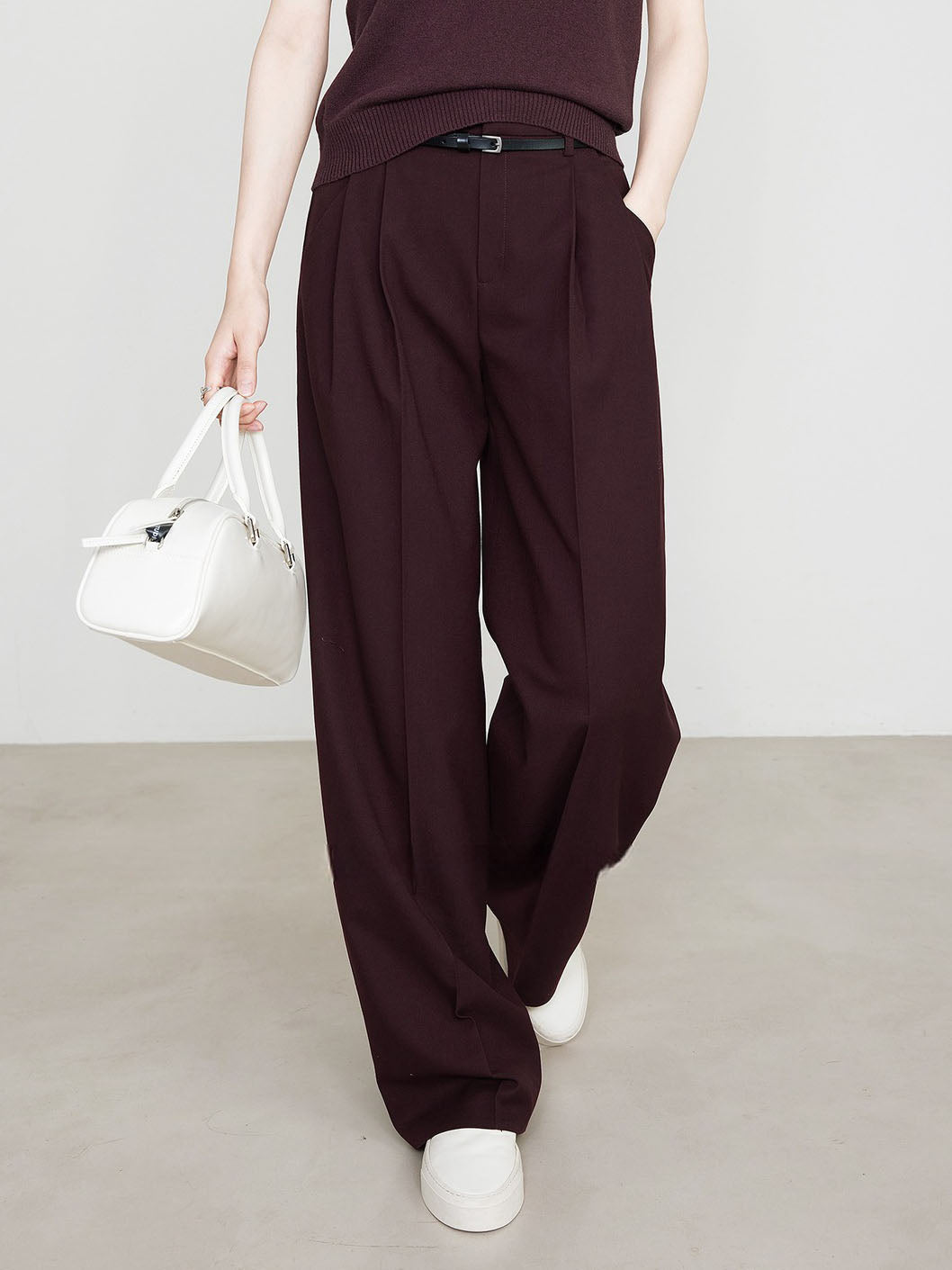 Pantalon Chino Bordeaux à Taille Haute pour Femme | Idéal pour le Travail ou les Sorties