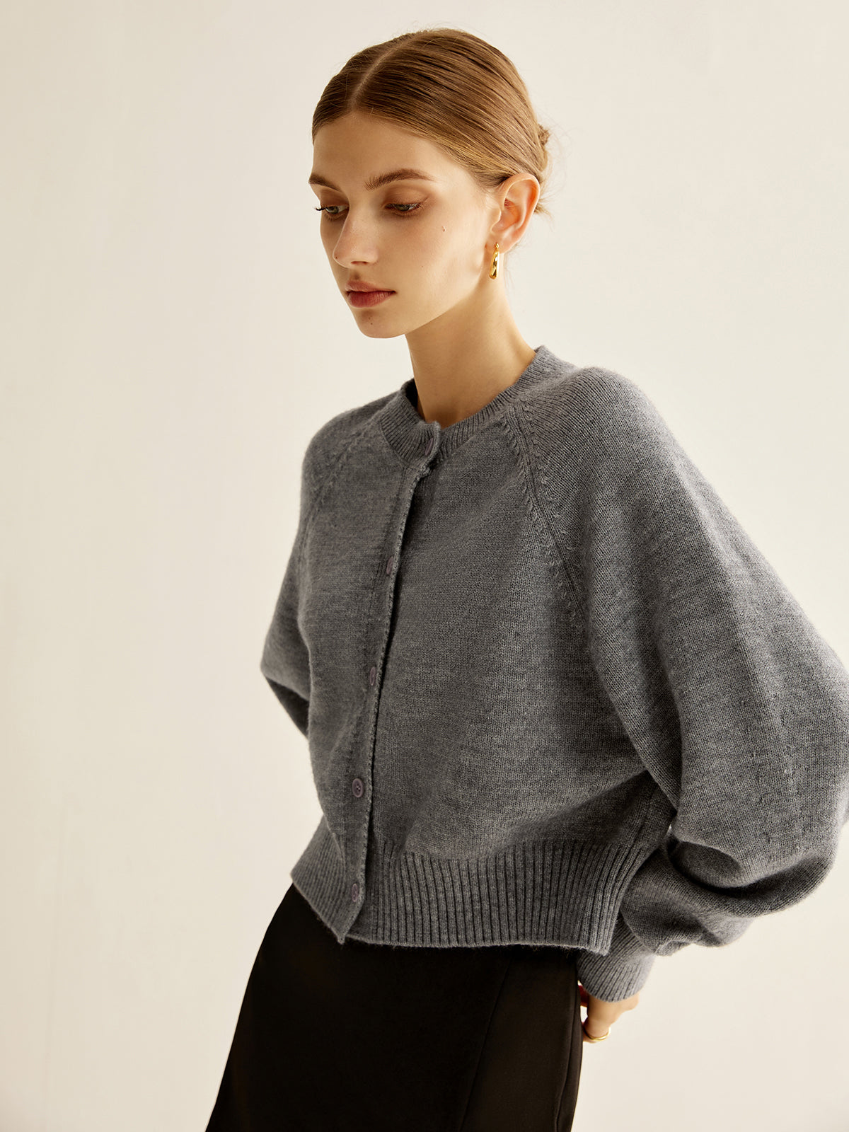 Cardigan Court à Manches Raglan avec Col Rond pour Femme | Idéal pour le Quotidien et le Bureau