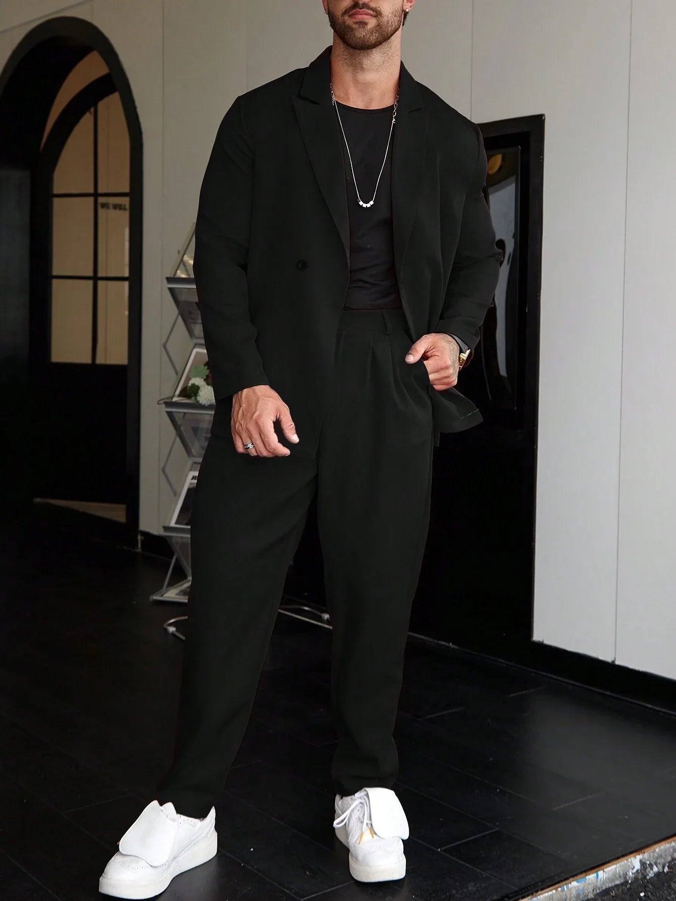 Costume Deux Pièces pour Homme avec Coupe Ajustée | Idéal pour Affaires et Événements Formels