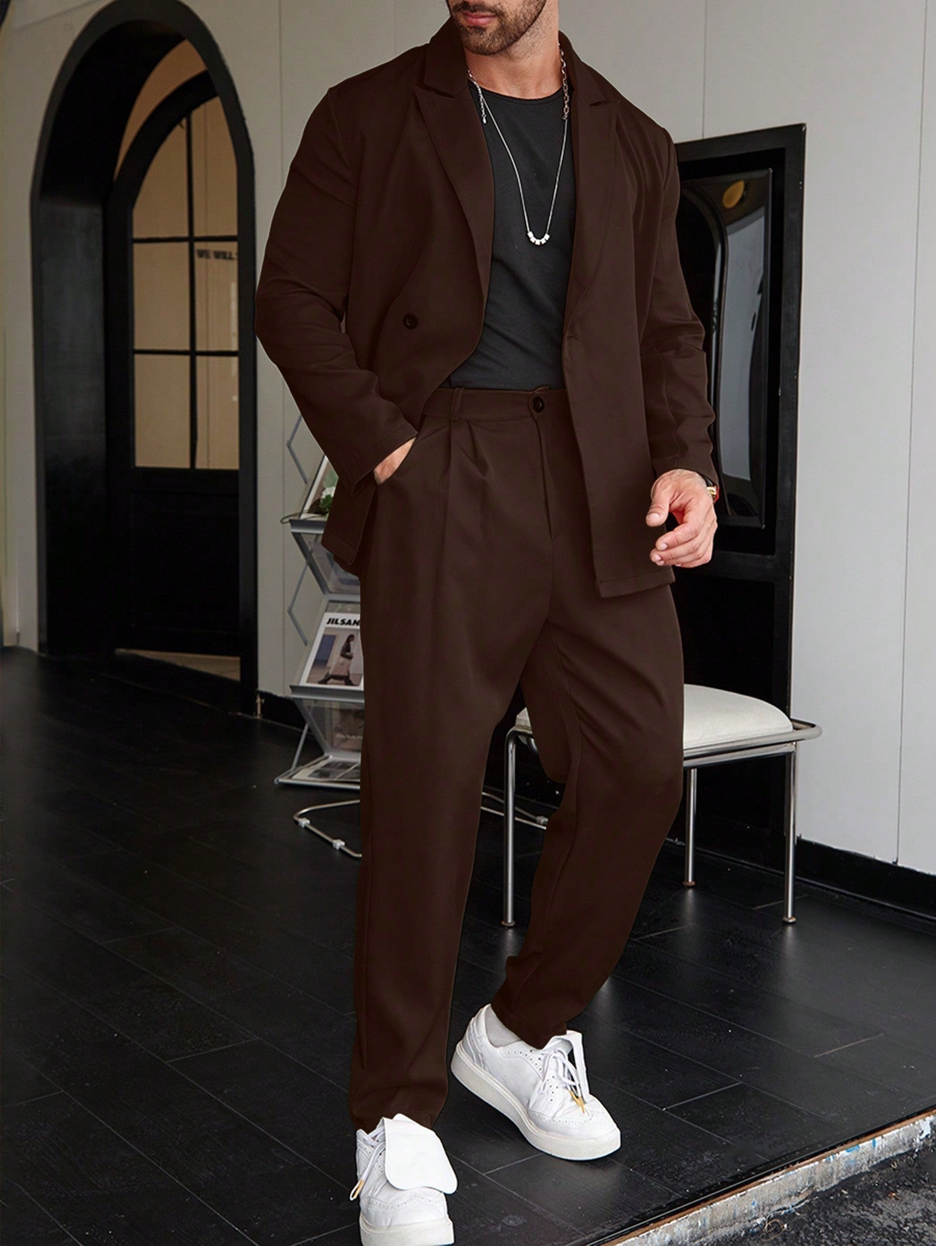 Costume Deux Pièces pour Homme avec Coupe Ajustée | Idéal pour Affaires et Événements Formels