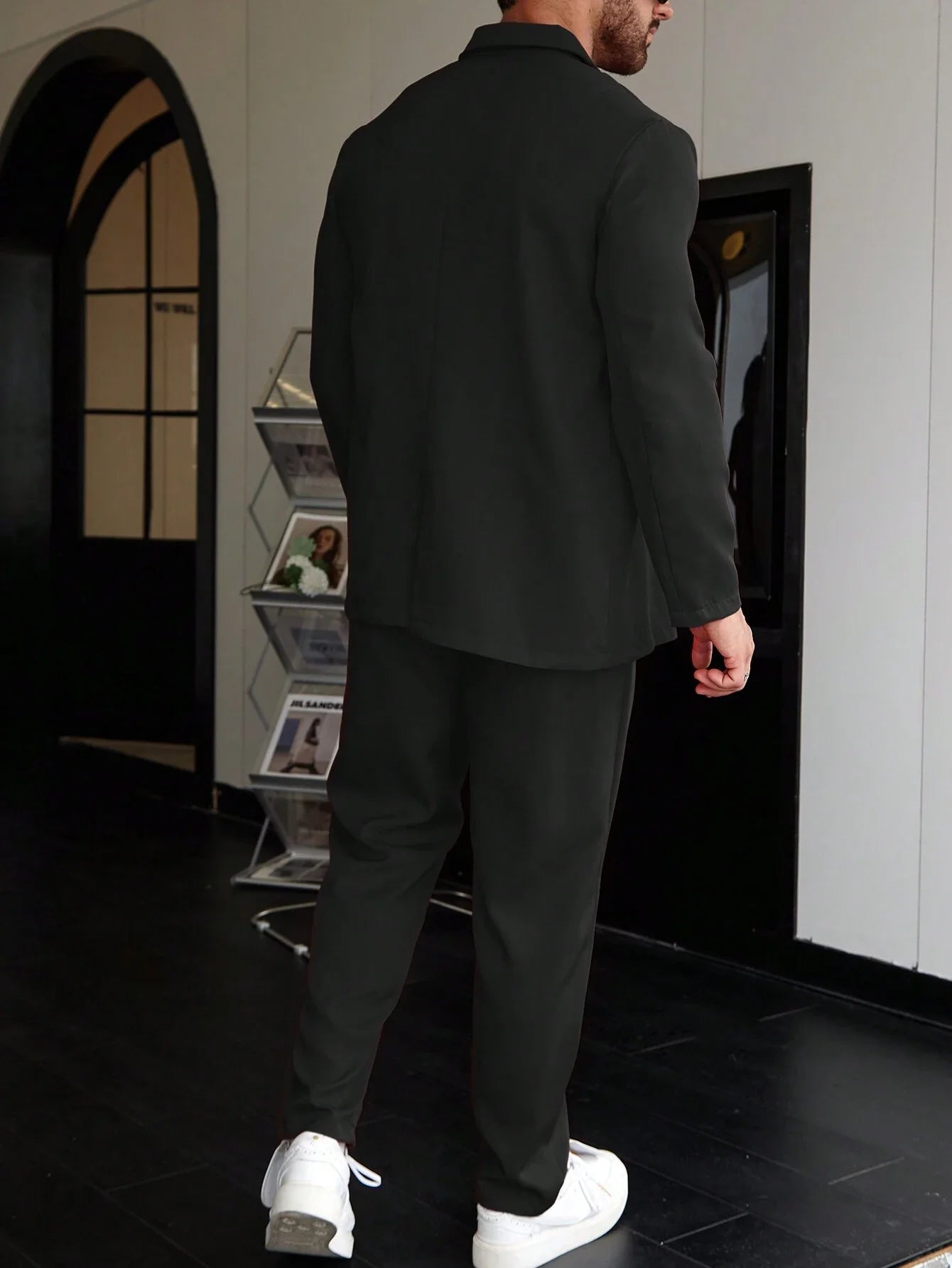 Costume Deux Pièces pour Homme avec Coupe Ajustée | Idéal pour Affaires et Événements Formels