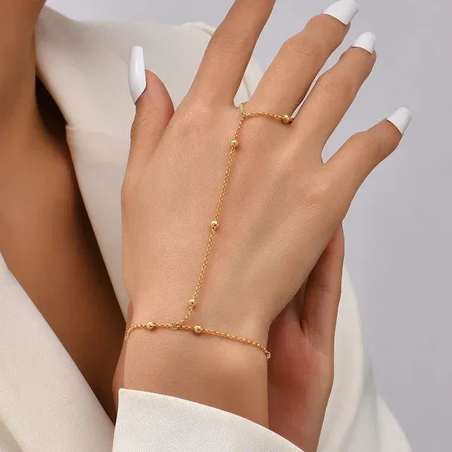 Set Bijoux avec Bracelet de Main et Chaînes Métalliques pour Femme | Idéal pour Tenues de Cérémonie ou Quotidiennes