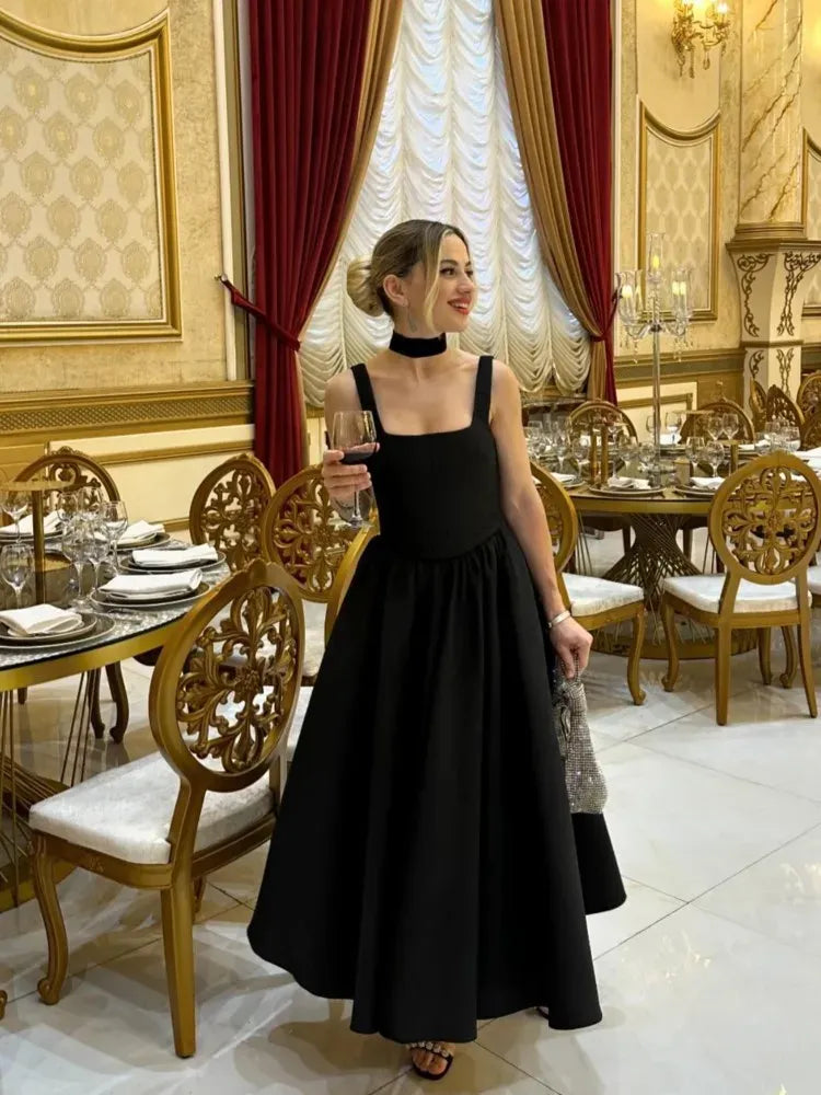 Robe Midi Sans Manches Évasée avec Taille Marquée et Encolure Carrée pour Femme | Idéale pour le Printemps, l'Été et l'Automne