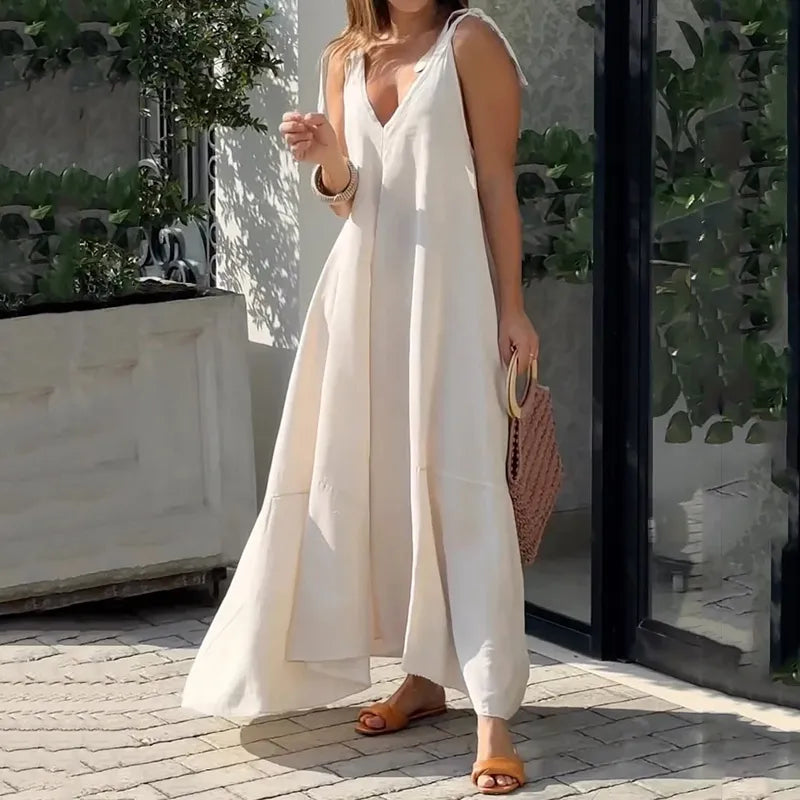 Robe Longue Blanche à Encolure en V pour Femme | Idéale pour les Journées d'Été