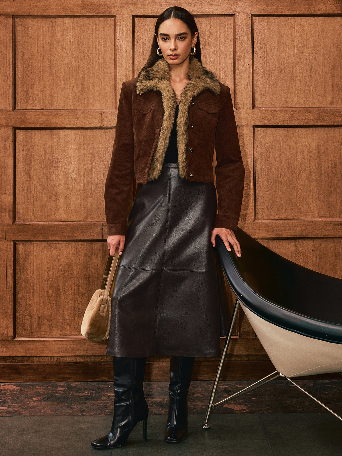 Veste Courte à Col Imitation Fourrure pour Femme | Idéale pour la Mi-Saison