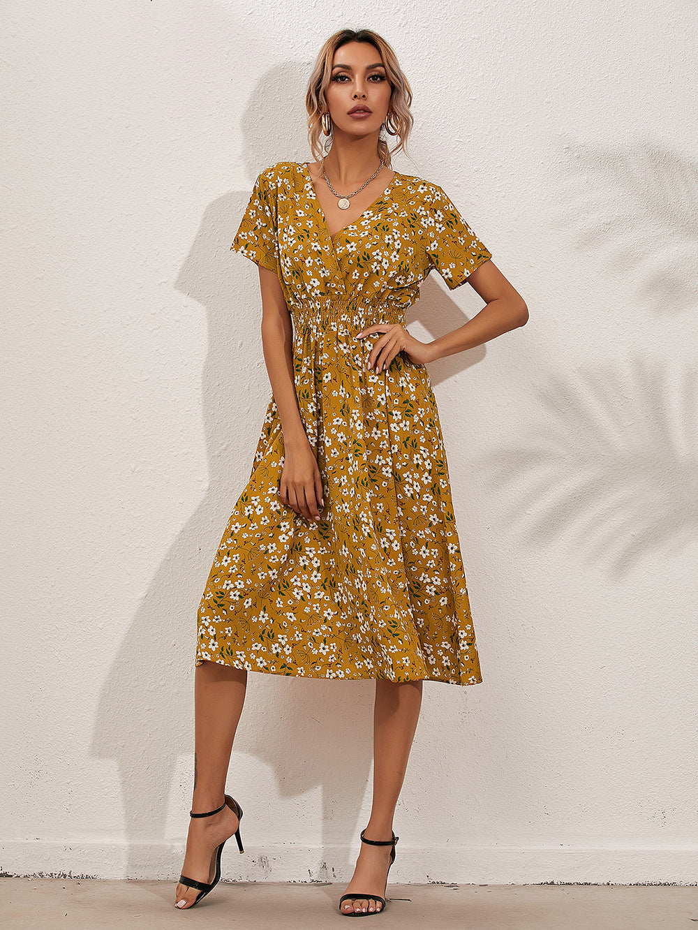 Robe à Fleurs avec Manches Bouffantes pour Femme | Idéale pour les Occasions Estivales