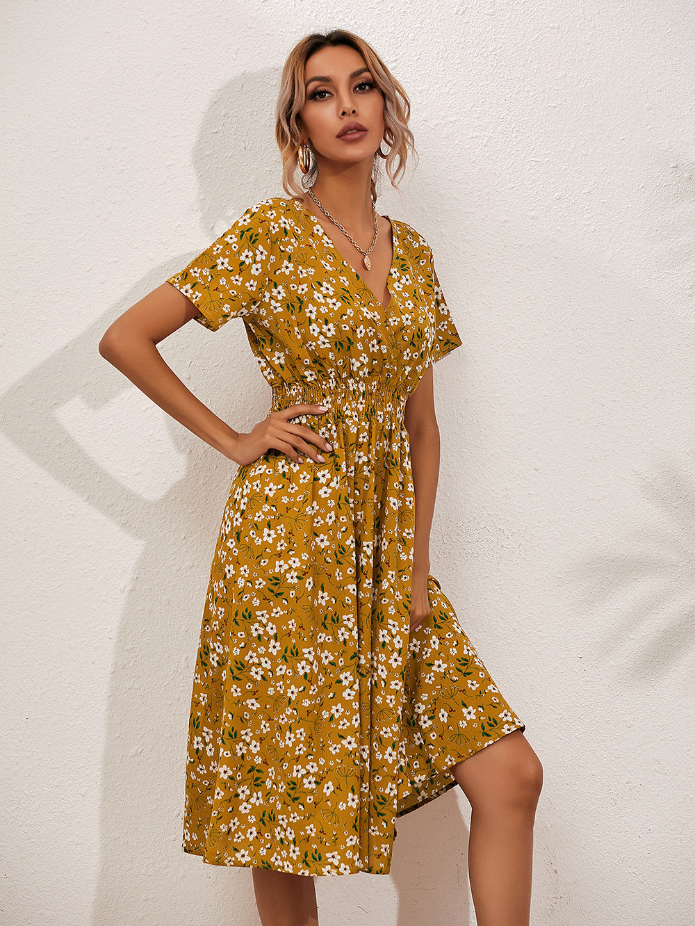 Robe à Fleurs avec Manches Bouffantes pour Femme | Idéale pour les Occasions Estivales