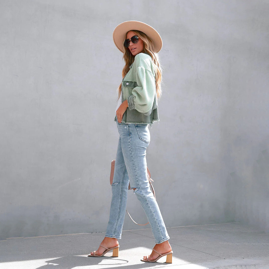 Veste Courte pour Femme Avec Coupe Droite | Idéal pour Saison Froide