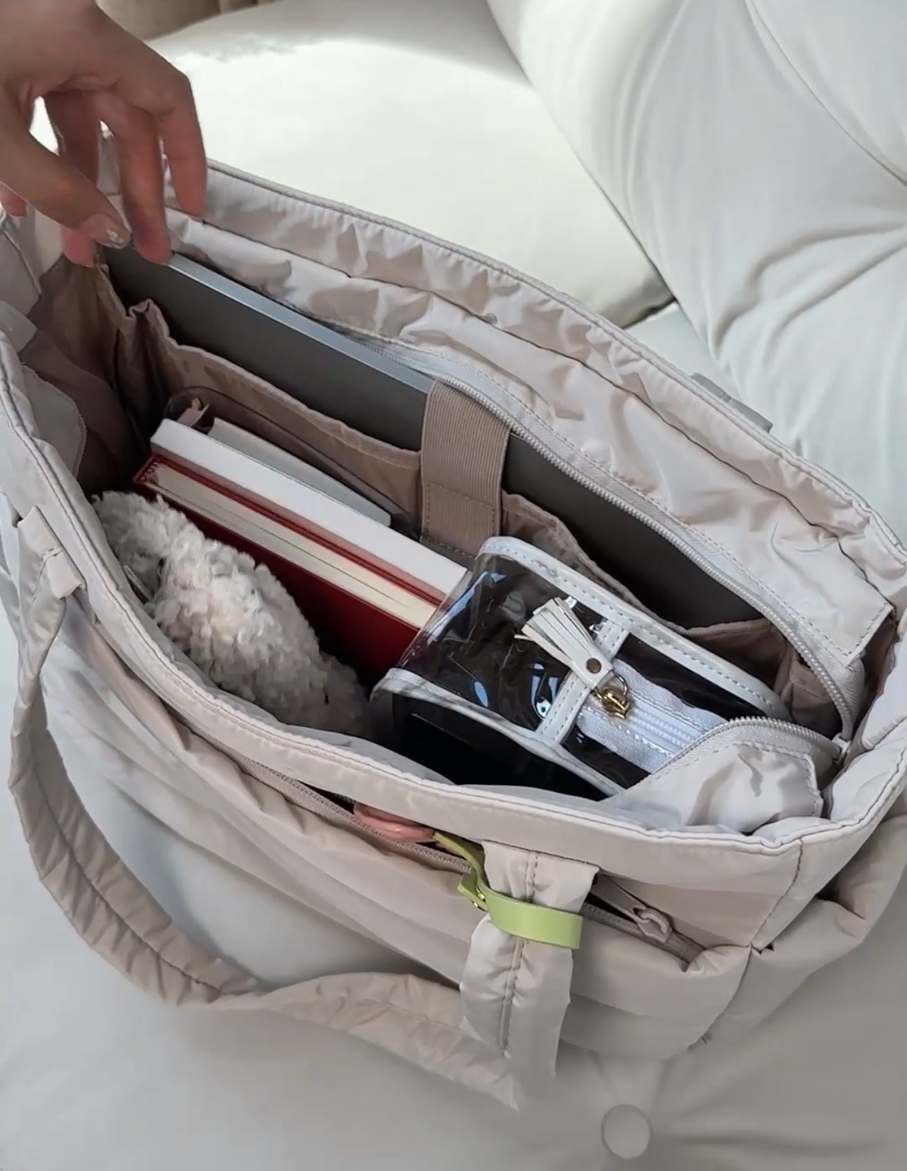 Sac Matelassé Grand Format avec Poignées Rembourrées | Idéal pour Le Travail Ou Les Études