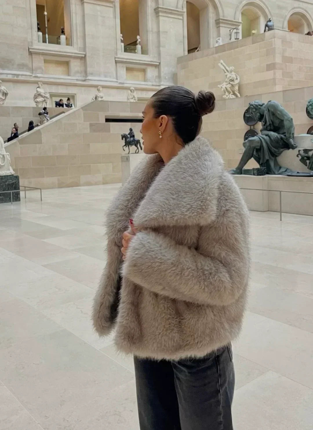 Manteau avec Col Oversize pour Femme | Idéal pour l’Hiver et les Occasions Spéciales