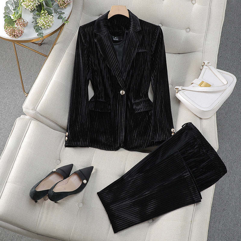 Ensemble Tailleur Ajusté avec Revers Classiques pour Femme | Idéal pour Le Bureau Et Les Événements Formels