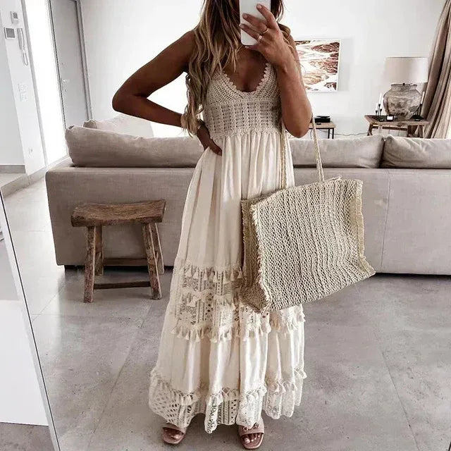 Robe Longue Femme | Col V Élégant | Détail en Dentelle | Coupe Fluide