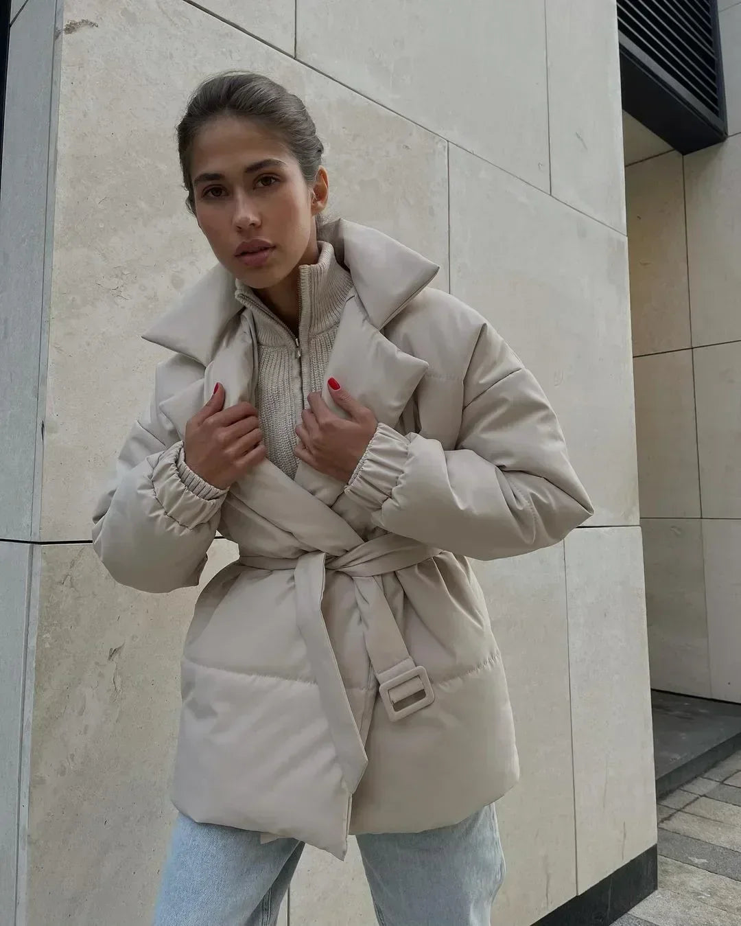 Manteau Parka Matelassé avec Détail Ceinturé pour Femme | Idéal pour l’Hiver