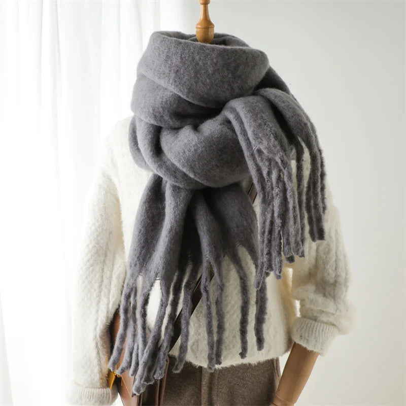 Écharpe D’Hiver pour Femme Avec Grandes Franges | Idéale pour La Saison Froide