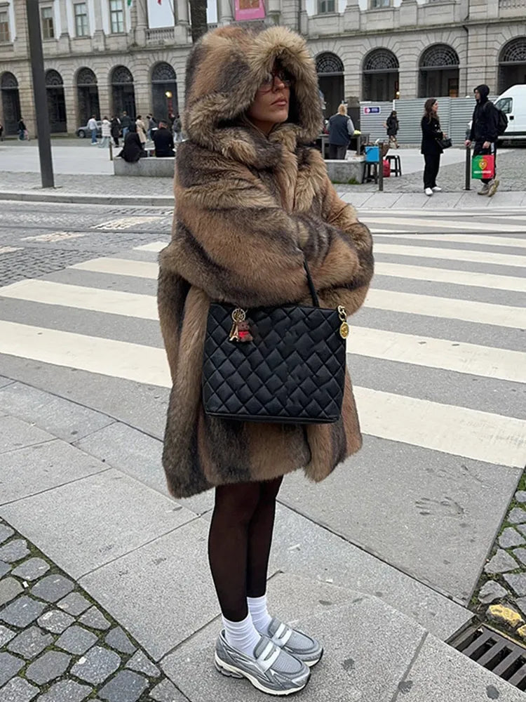 Manteau Long avec Capuche et Boutonnage Simple pour Femme | Idéal pour l’Automne et l’Hiver