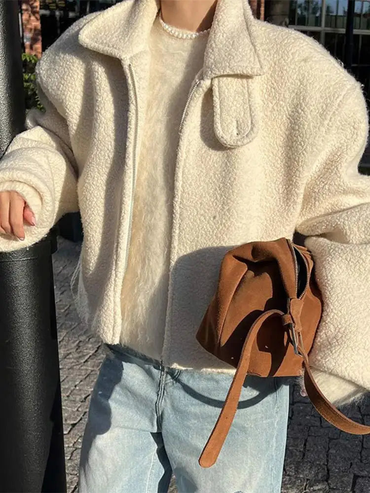 Veste Courte avec Fermeture Éclair et Col à Revers pour Femme | Idéale pour l’Automne et l’Hiver