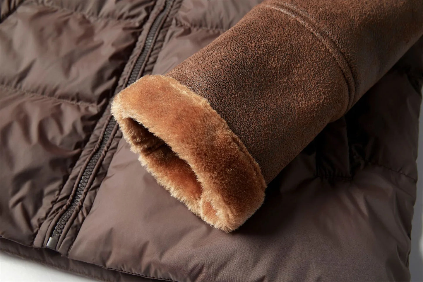 Veste Matelassée avec Capuche et Fermeture Éclair pour Homme | Idéale pour l’Hiver