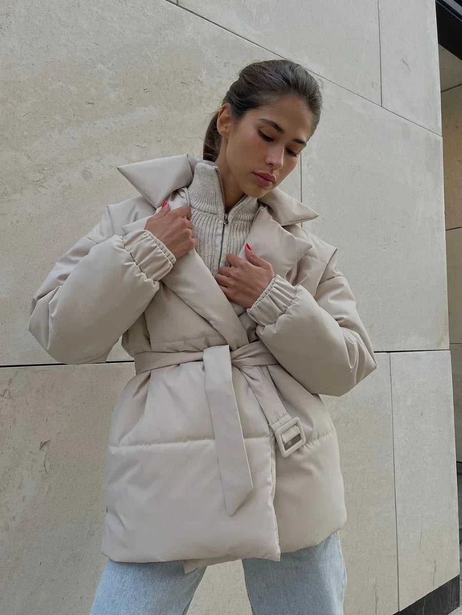 Manteau Parka Matelassé avec Détail Ceinturé pour Femme | Idéal pour l’Hiver