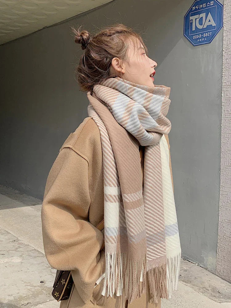 Écharpe D’Hiver À Motif Carreaux pour Femme | Idéale pour La Saison Froide