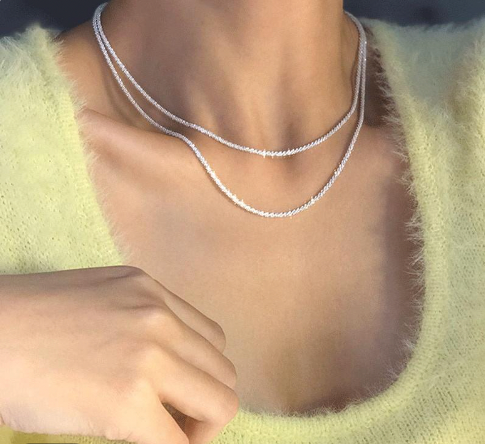 Collier Fin avec Chaîne Simple pour Femme | Idéal pour Un Usage Quotidien