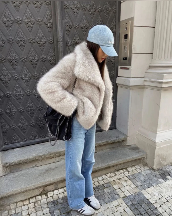 Manteau avec Col Oversize pour Femme | Idéal pour l’Hiver et les Occasions Spéciales