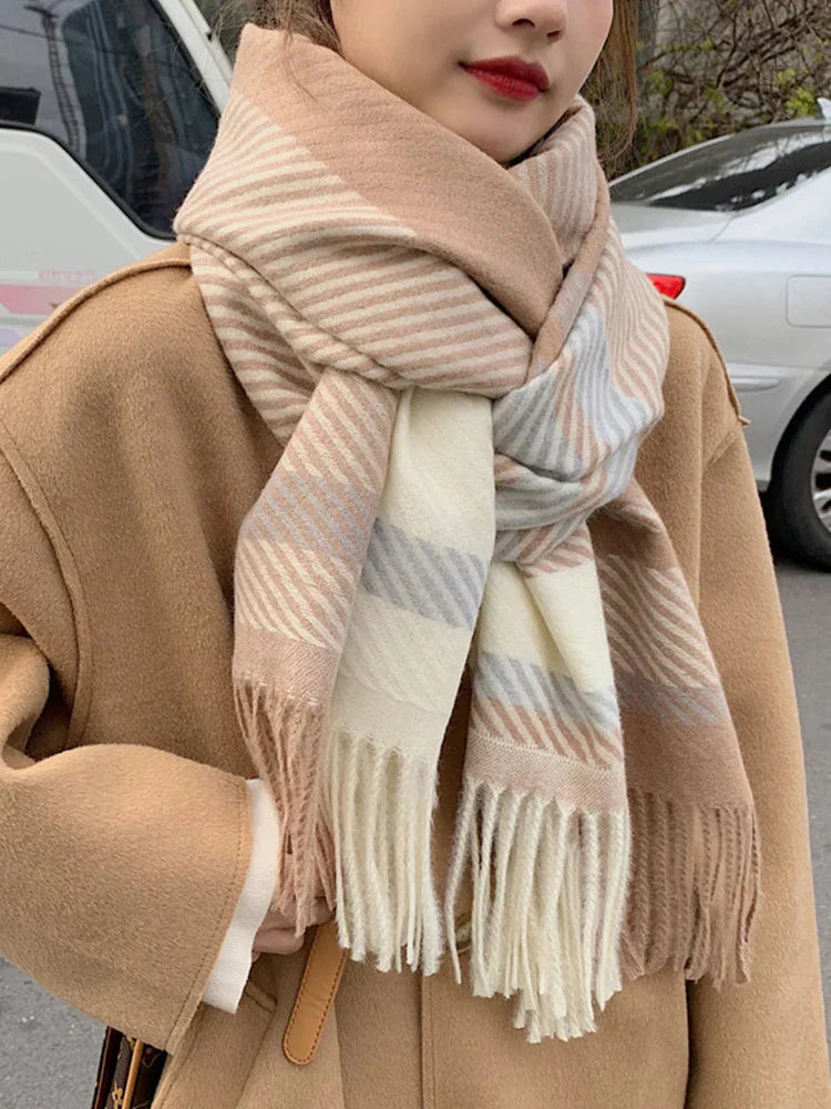 Écharpe D’Hiver À Motif Carreaux pour Femme | Idéale pour La Saison Froide