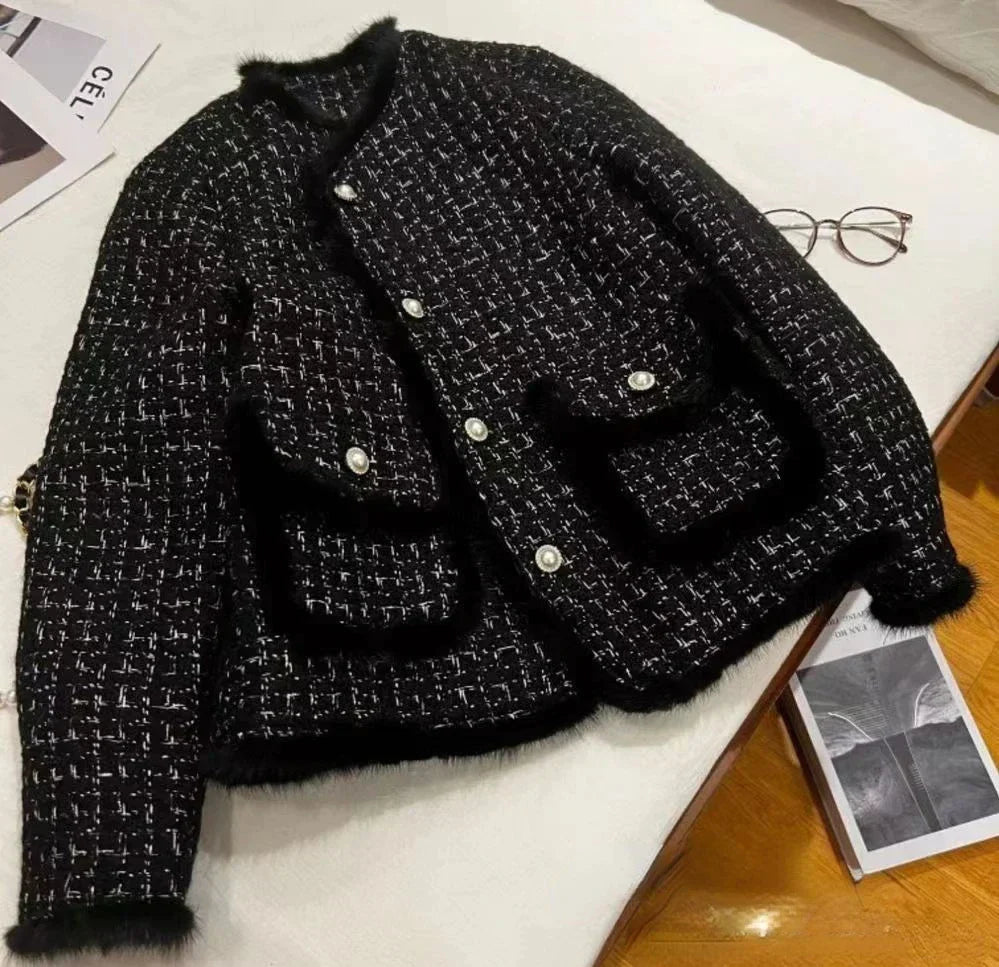 Manteau d’Hiver Long avec Coupe Ajustée et Fermeture à Boutons pour Femme | Idéal pour Temps Froid