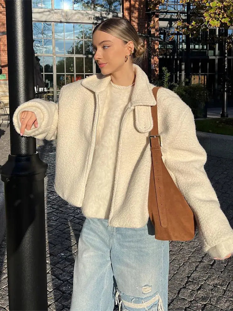 Veste Courte avec Fermeture Éclair et Col à Revers pour Femme | Idéale pour l’Automne et l’Hiver