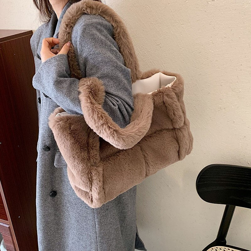 Sac à Main Polyvalent avec Grand Compartiment pour Femme | Idéal pour un Usage Quotidien
