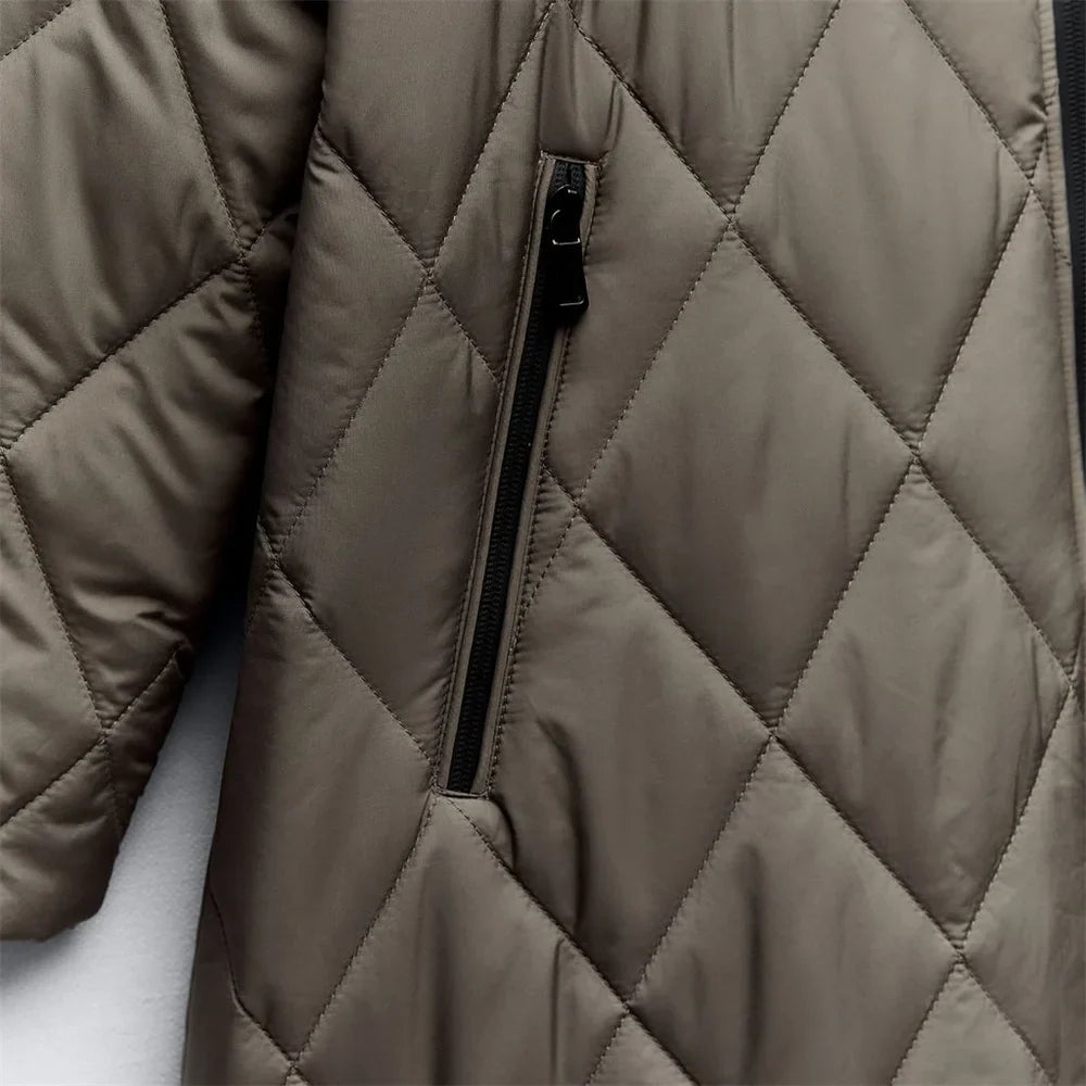 Veste Longue Matelassée avec Capuche Réglable pour Femmes | Idéale pour L’Hiver
