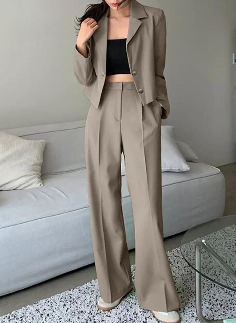 Ensemble avec Blazer Et Pantalon Taille Haute pour Femme | Idéal pour Bureau Et Réunions